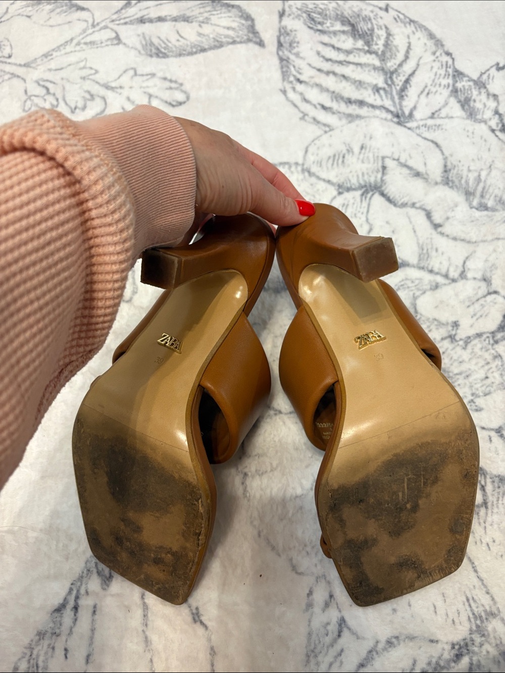 Zara Women’s Tan Leather Square-Toe heeled Sandals - Picture 7 of 9